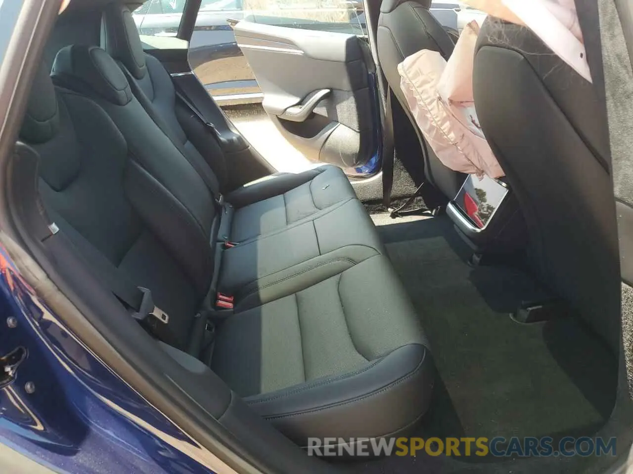 10 Photograph of a damaged car 5YJSA1E59RF533303 TESLA MODEL S 2024