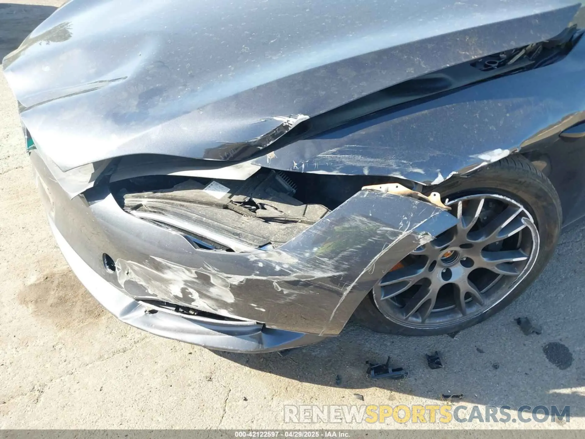 6 Photograph of a damaged car 5YJSA1E59RF537321 TESLA MODEL S 2024