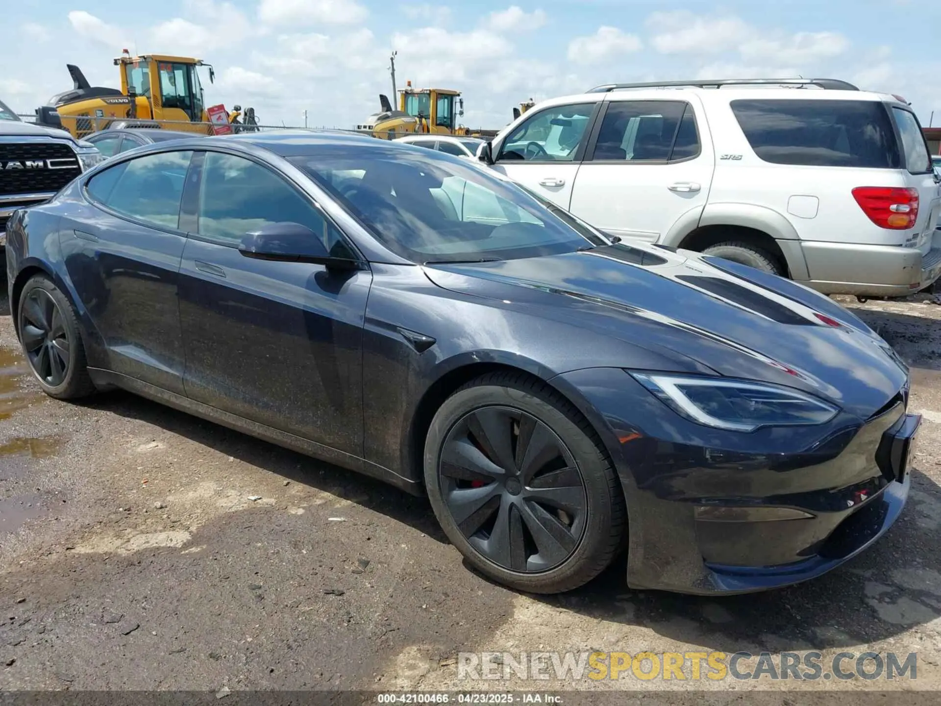 1 Photograph of a damaged car 5YJSA1E64RF535646 TESLA MODEL S 2024