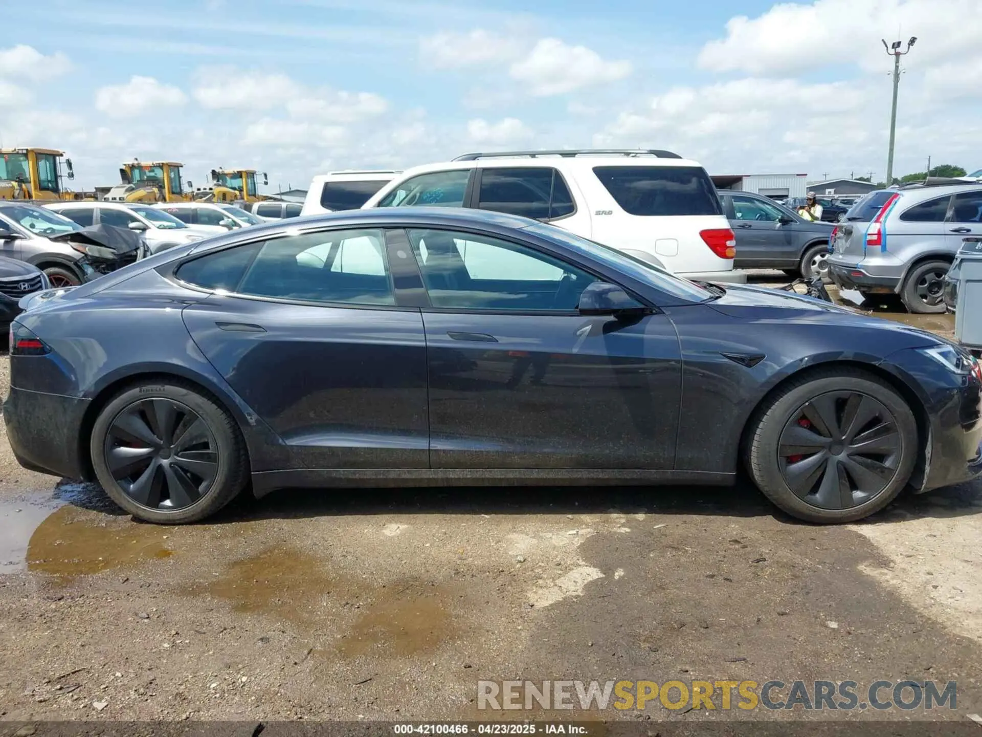 13 Photograph of a damaged car 5YJSA1E64RF535646 TESLA MODEL S 2024