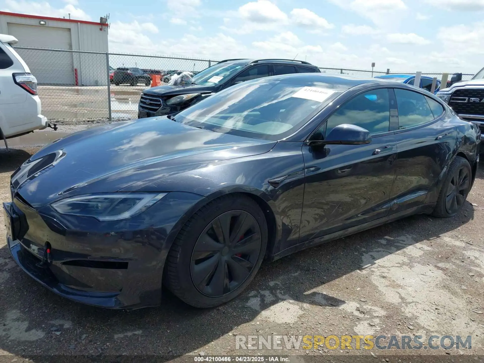 2 Photograph of a damaged car 5YJSA1E64RF535646 TESLA MODEL S 2024