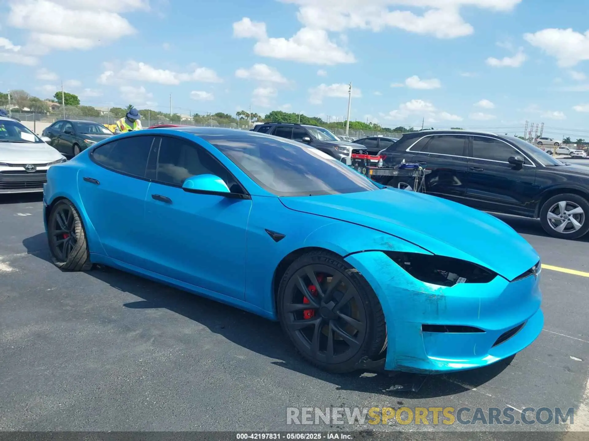 1 Photograph of a damaged car 5YJSA1E64RF540250 TESLA MODEL S 2024