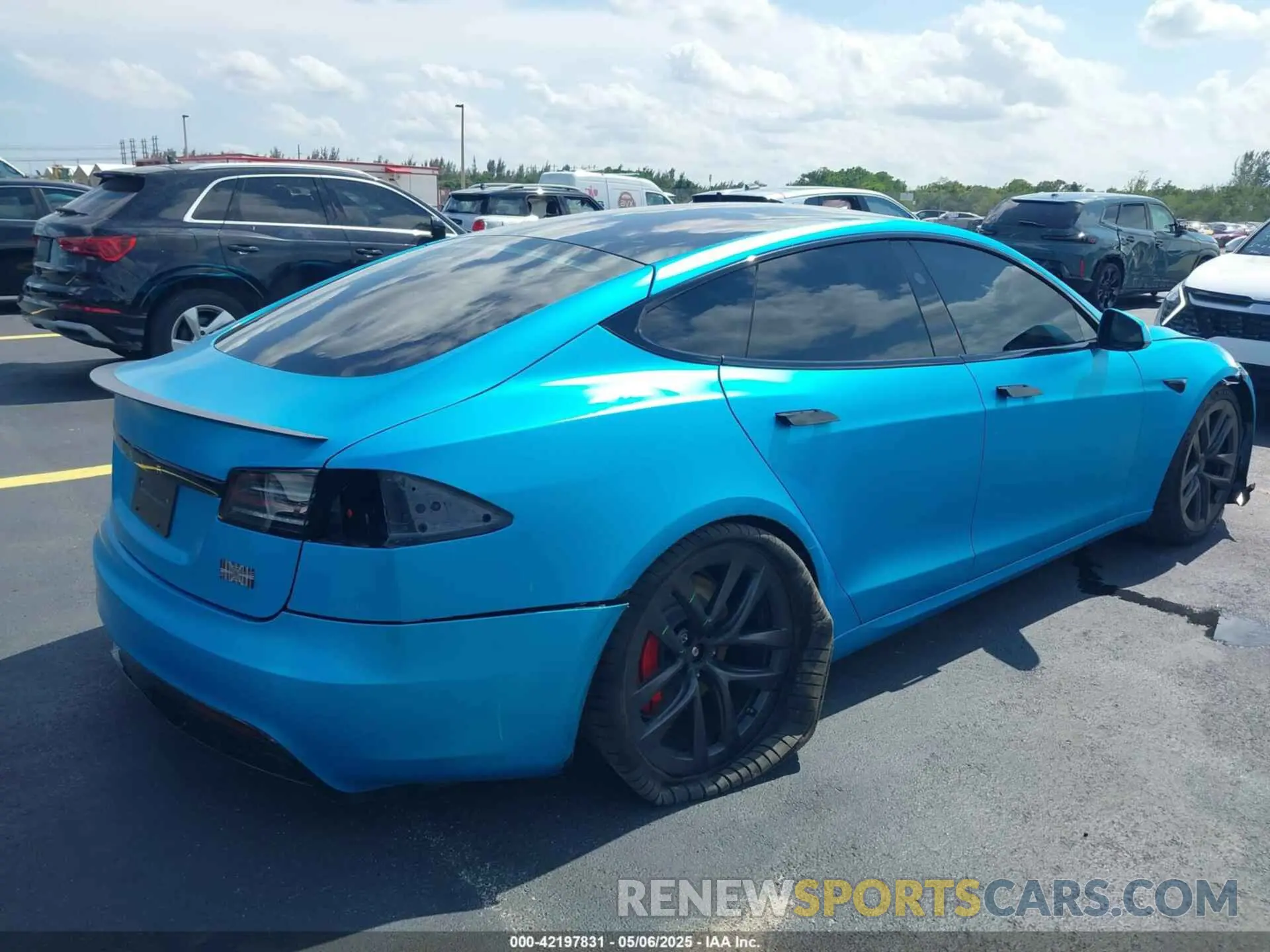 20 Photograph of a damaged car 5YJSA1E64RF540250 TESLA MODEL S 2024