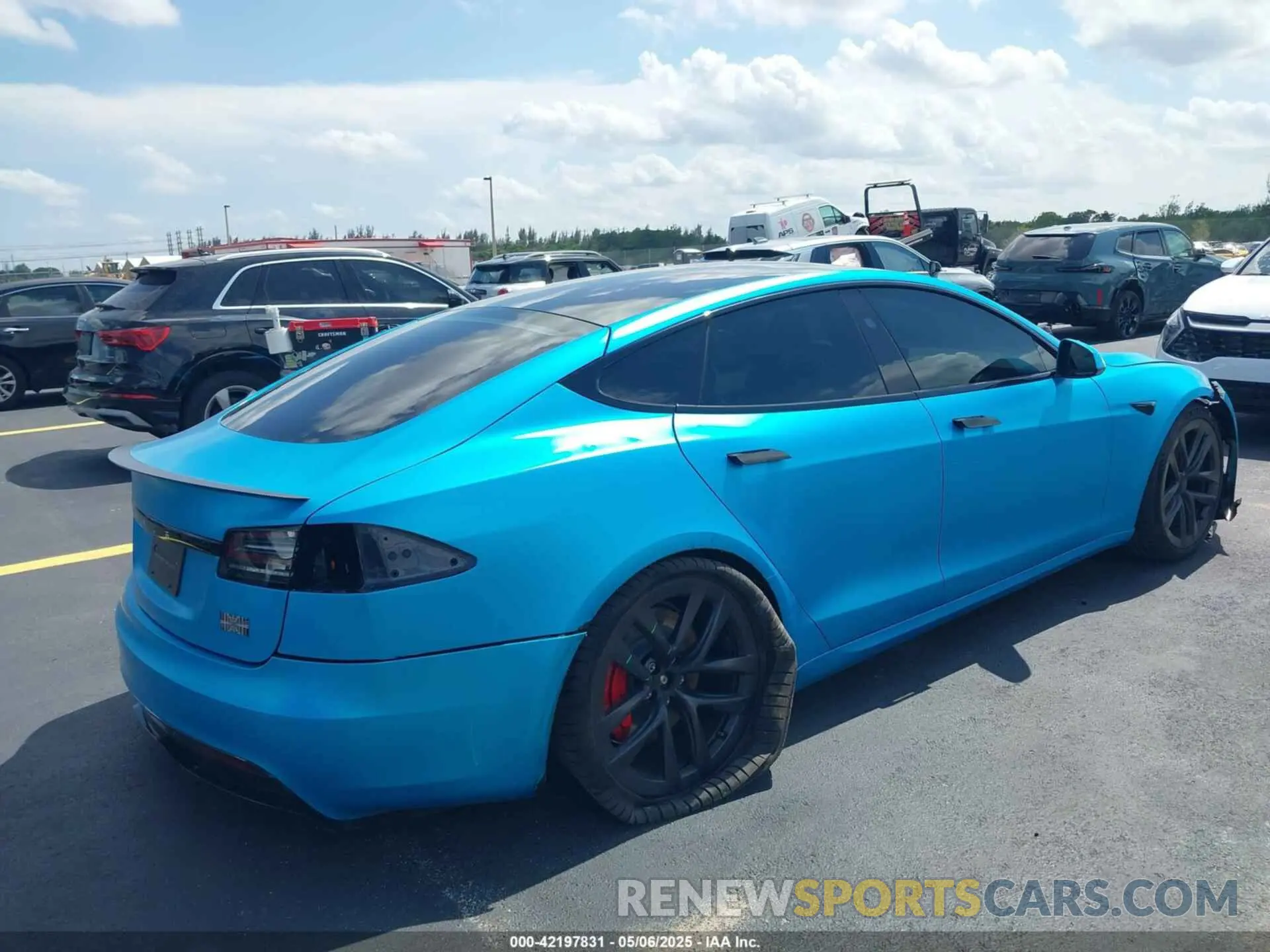 4 Photograph of a damaged car 5YJSA1E64RF540250 TESLA MODEL S 2024