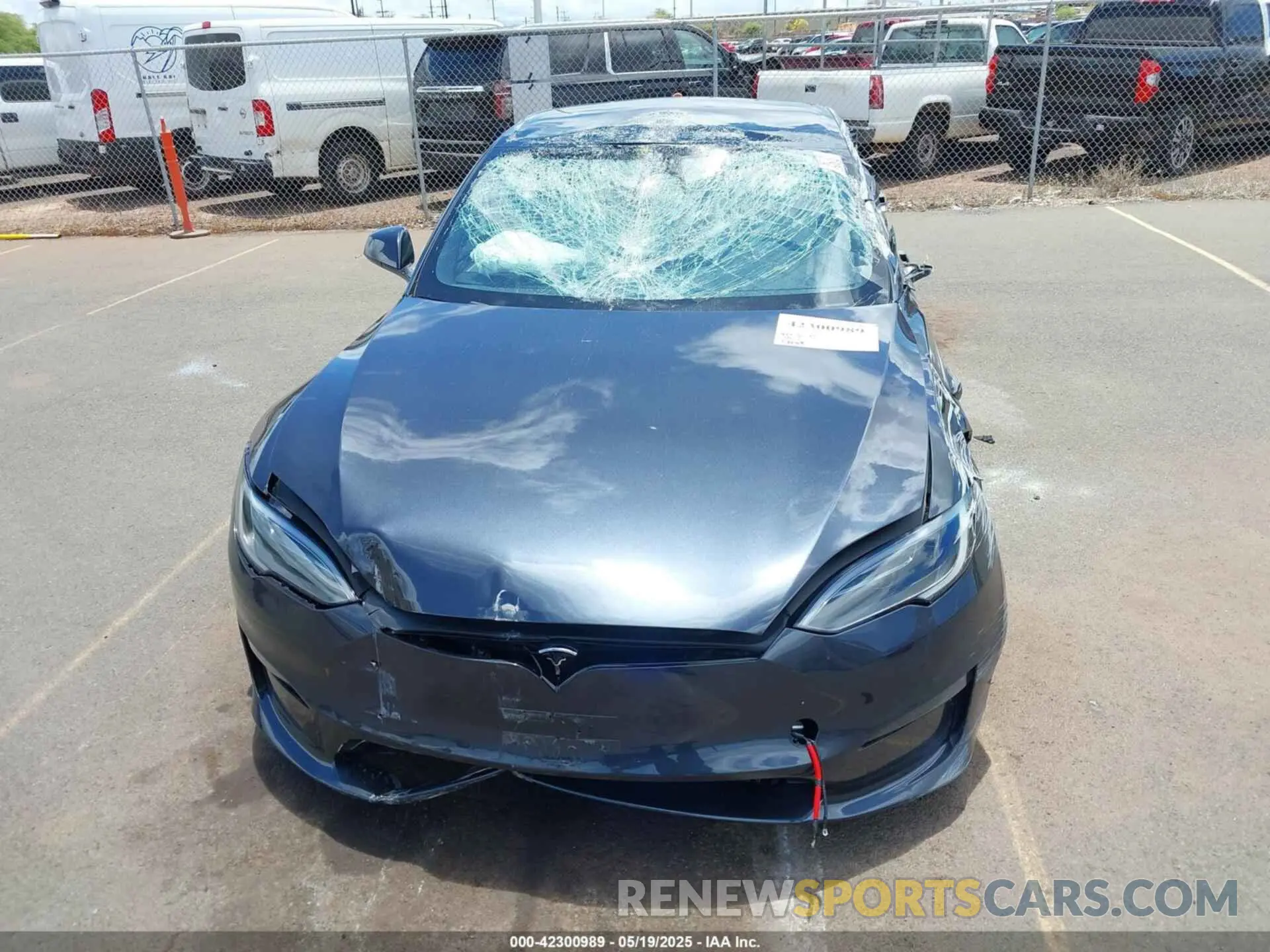 6 Photograph of a damaged car 5YJSA1E51SF548612 TESLA MODEL S 2025