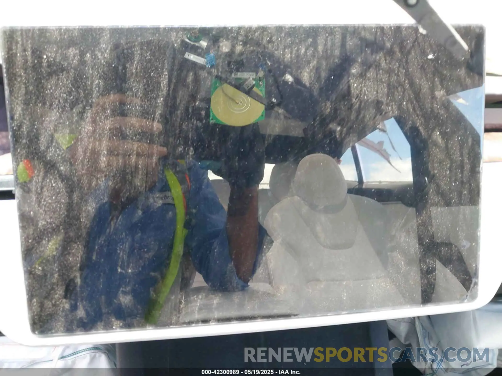 7 Photograph of a damaged car 5YJSA1E51SF548612 TESLA MODEL S 2025