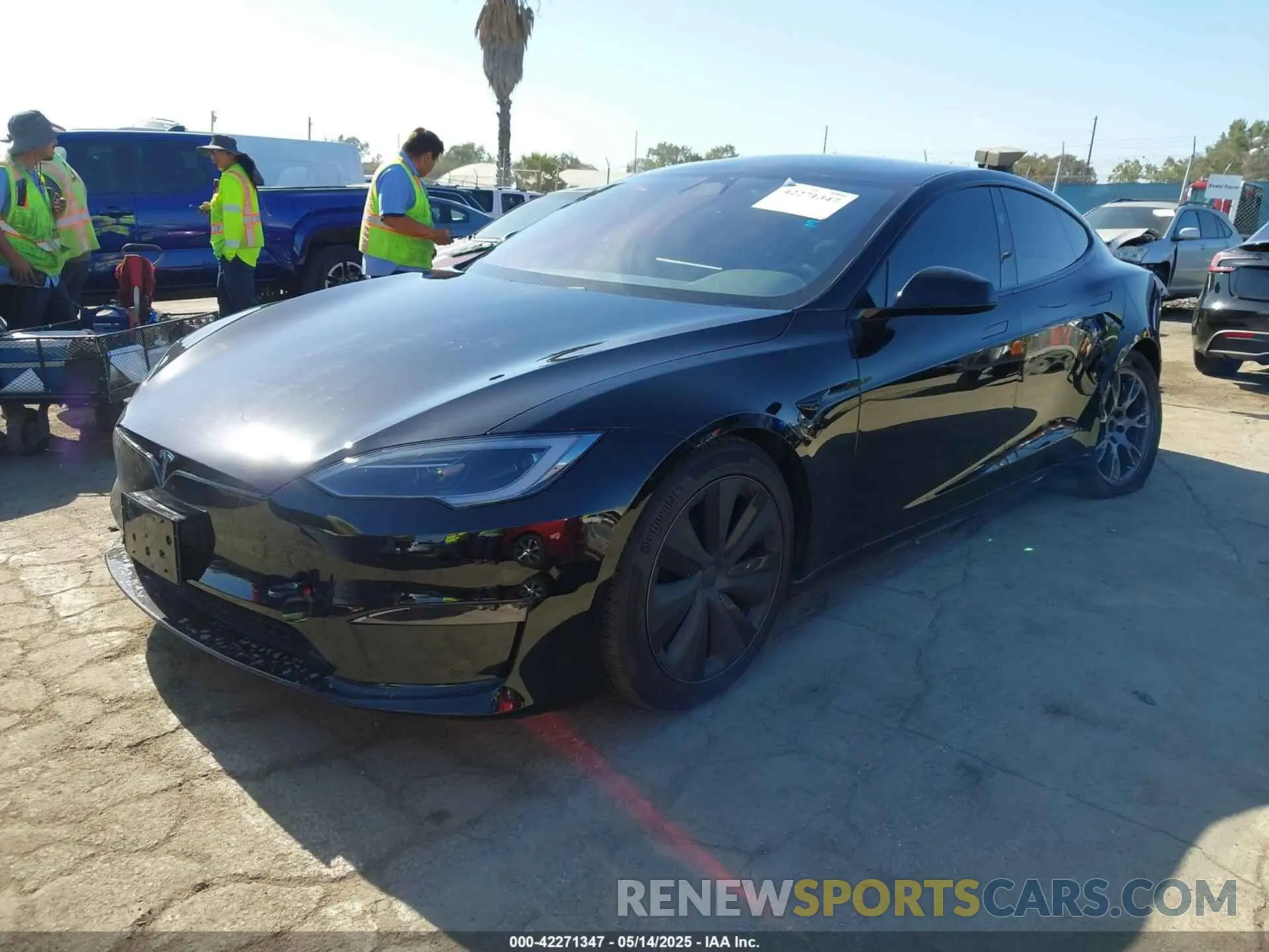 2 Photograph of a damaged car 5YJSA1E57SF549635 TESLA MODEL S 2025