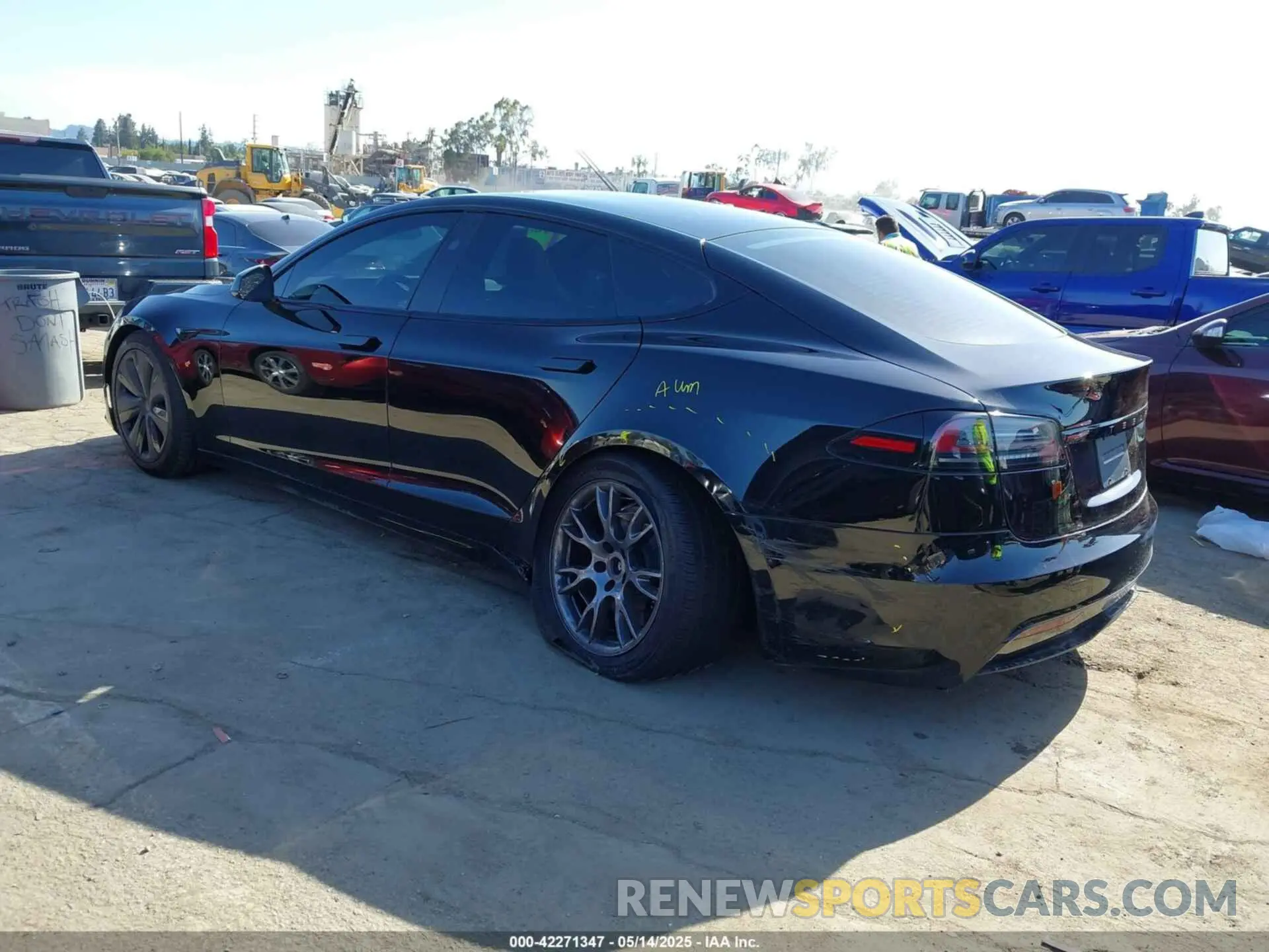 3 Photograph of a damaged car 5YJSA1E57SF549635 TESLA MODEL S 2025