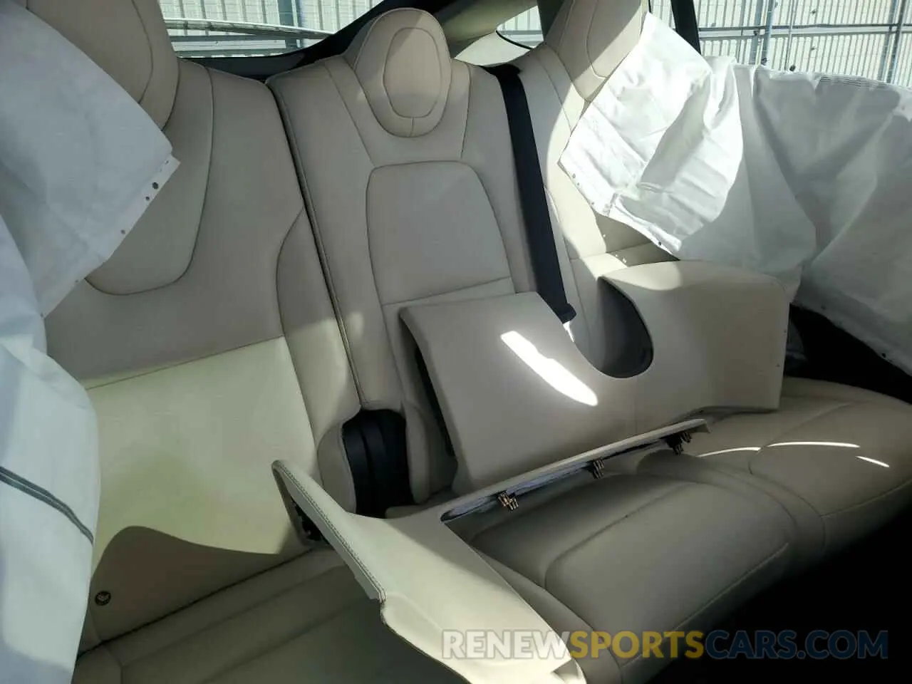 11 Photograph of a damaged car 5YJXCDE22JF121901 TESLA MODEL X 2018