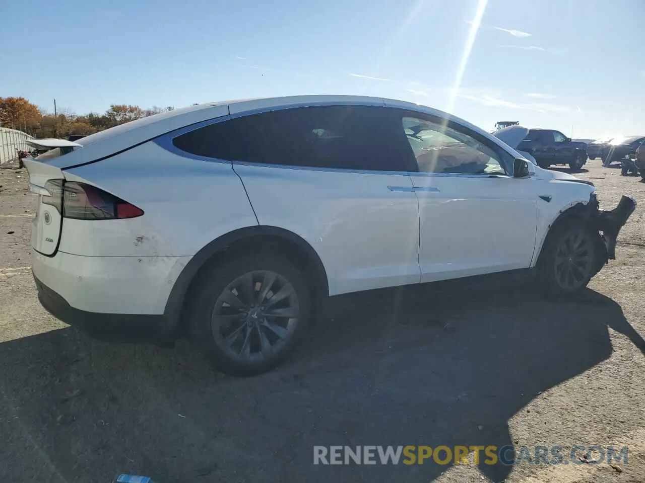 3 Photograph of a damaged car 5YJXCDE22JF121901 TESLA MODEL X 2018