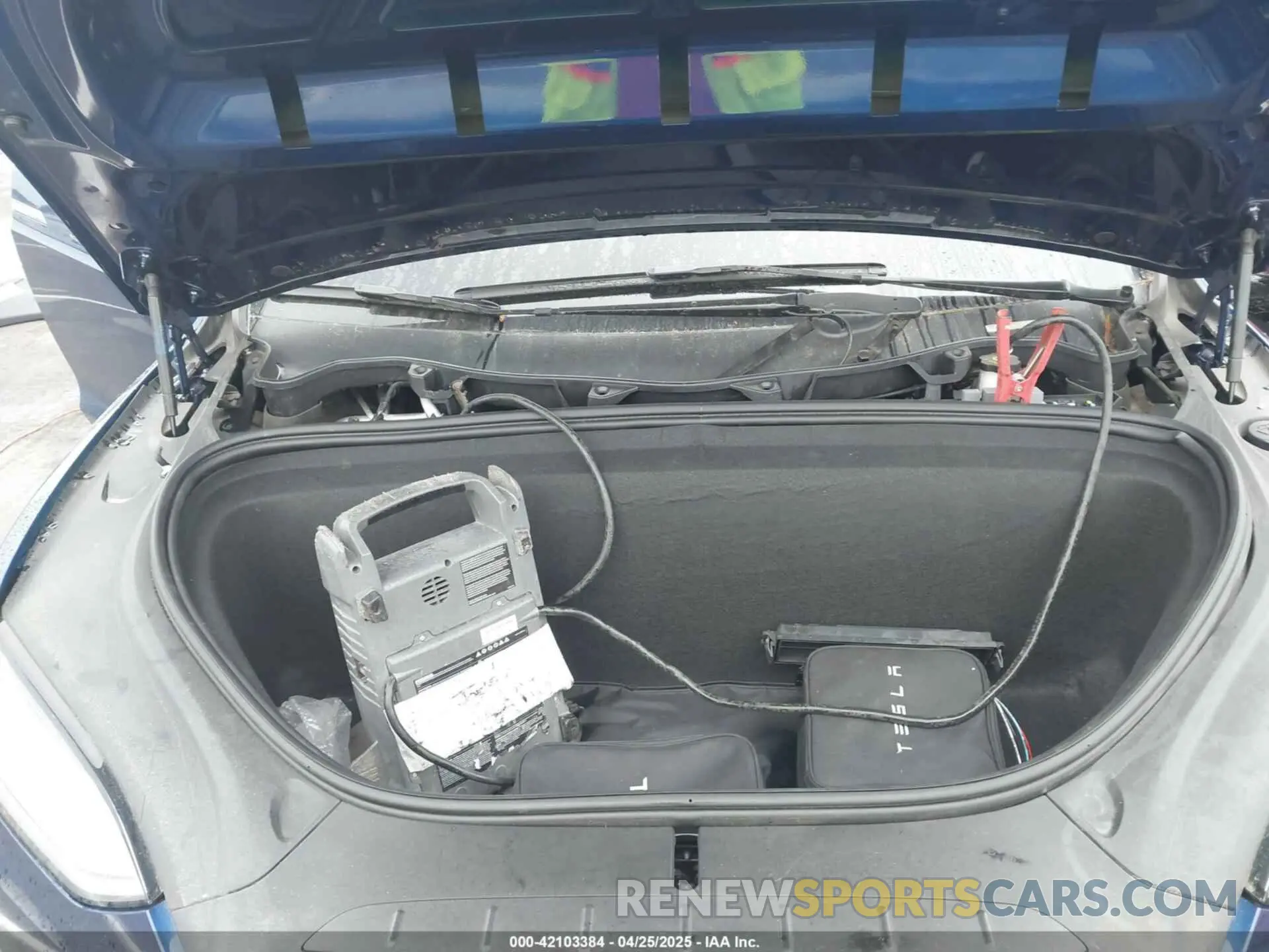 10 Photograph of a damaged car 5YJXCAE21KF196699 TESLA MODEL X 2019