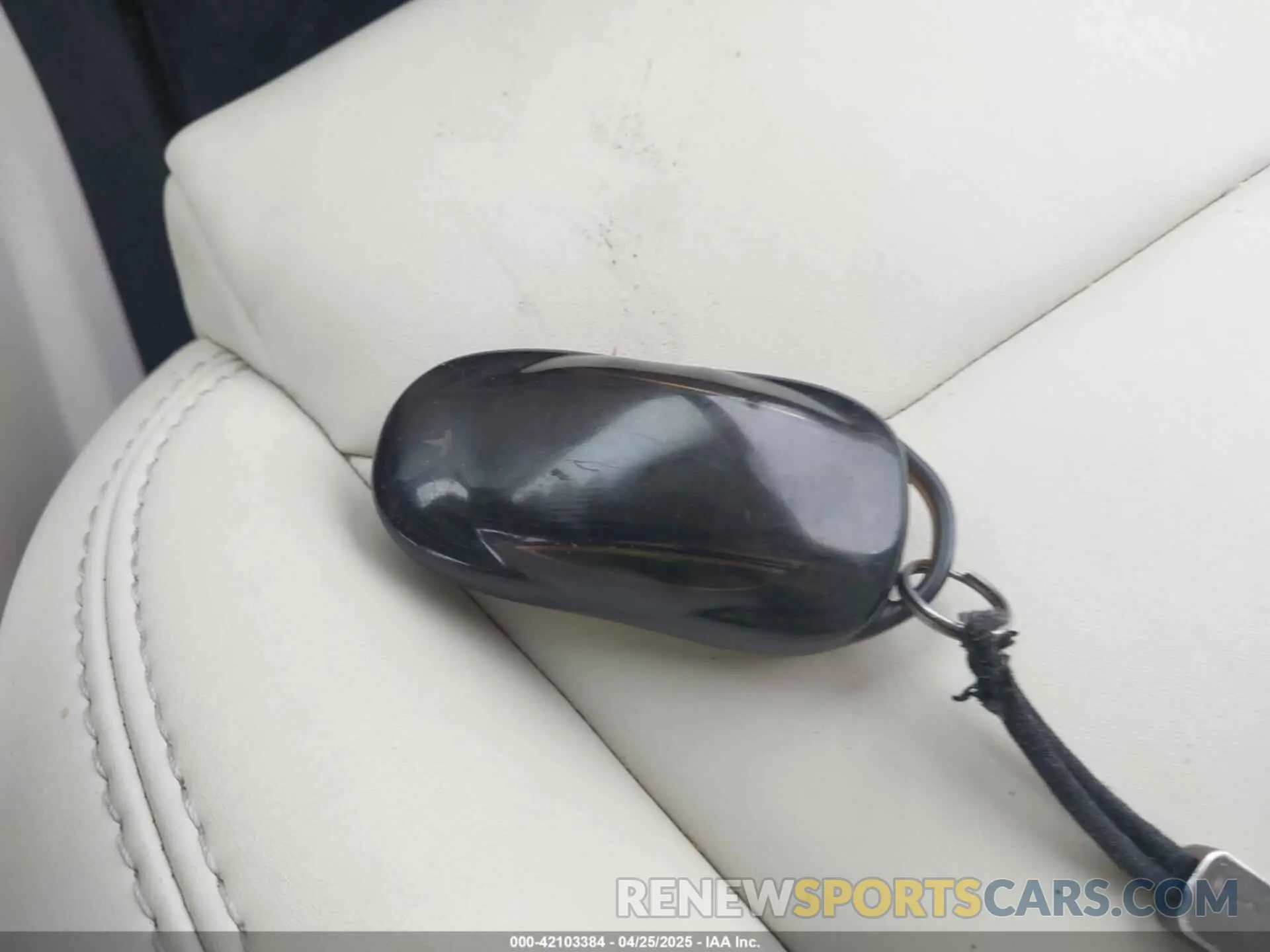 11 Photograph of a damaged car 5YJXCAE21KF196699 TESLA MODEL X 2019