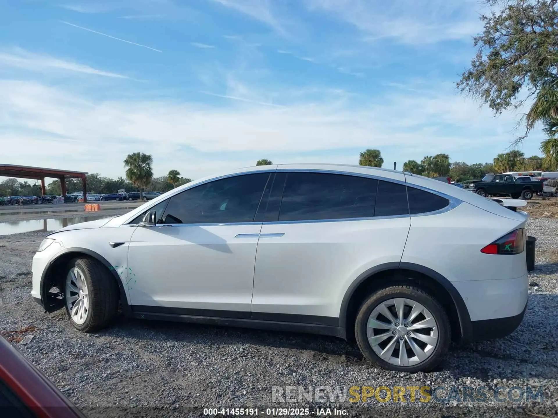 13 Photograph of a damaged car 5YJXCAE23KF197563 TESLA MODEL X 2019