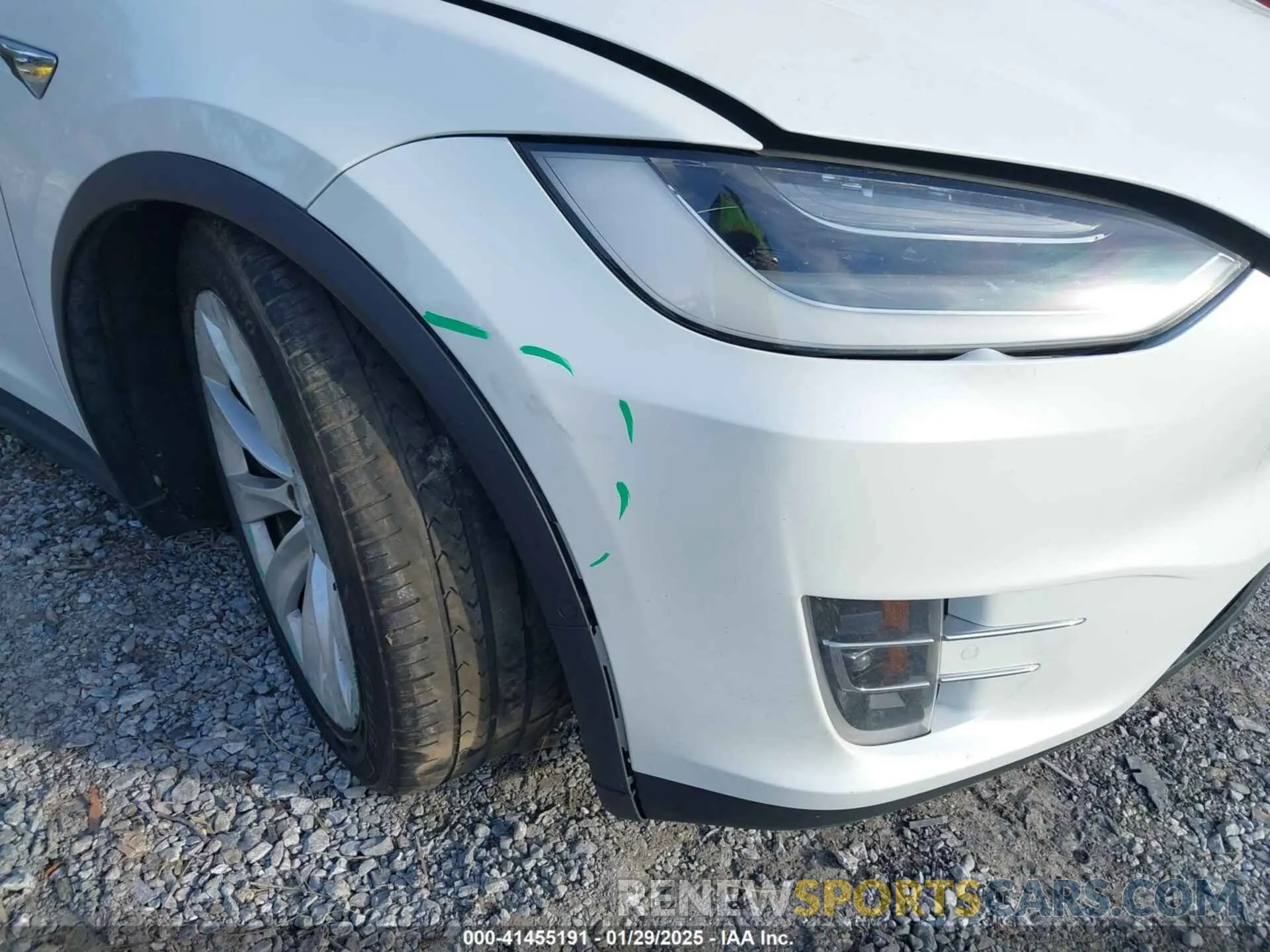 21 Photograph of a damaged car 5YJXCAE23KF197563 TESLA MODEL X 2019