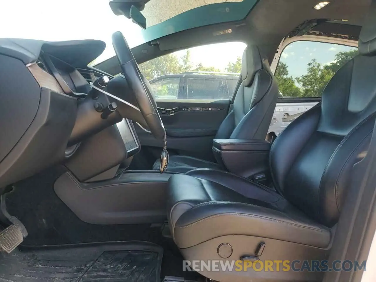 7 Photograph of a damaged car 5YJXCAE24KF195272 TESLA MODEL X 2019