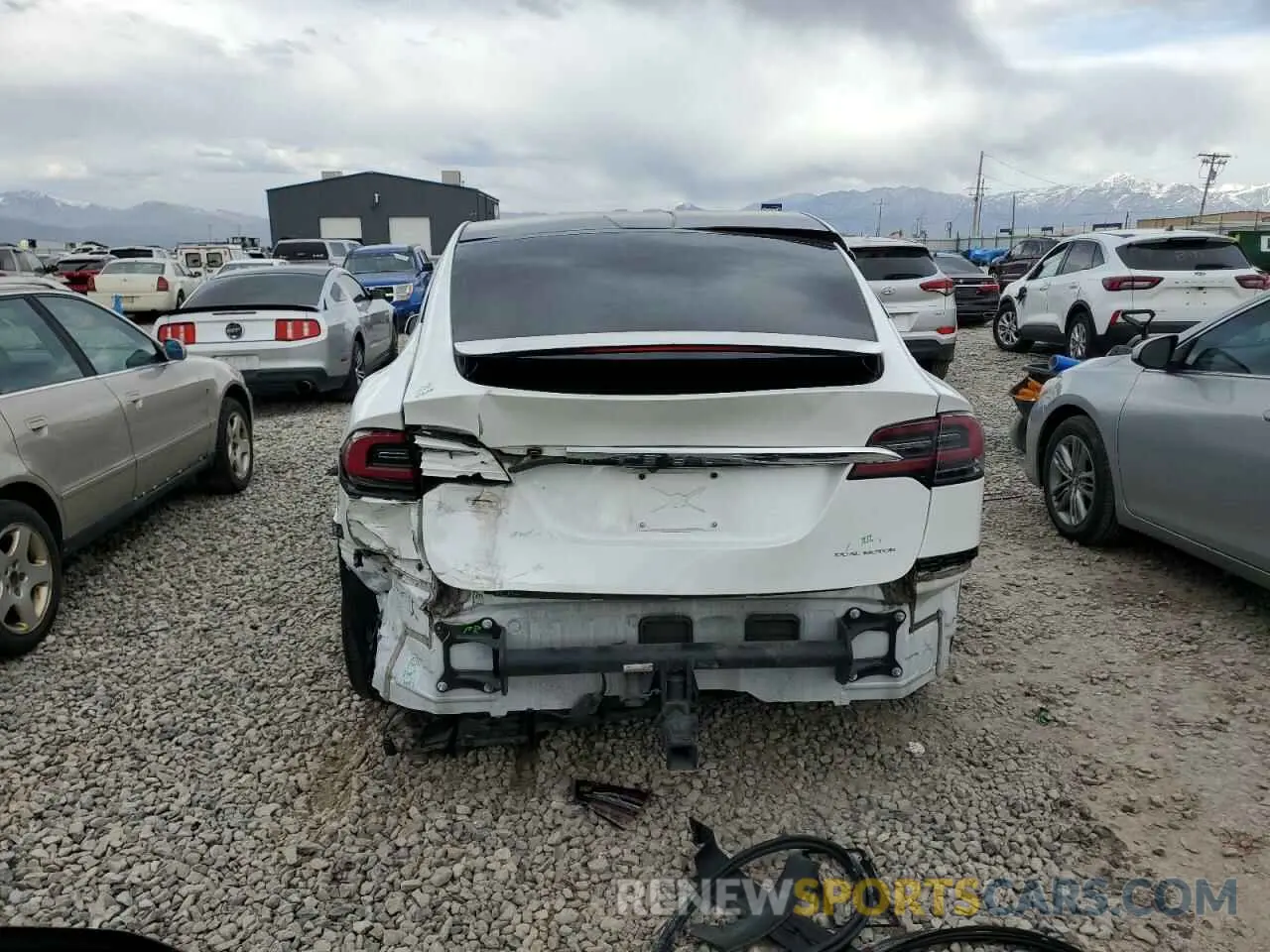 6 Photograph of a damaged car 5YJXCAE24KF204035 TESLA MODEL X 2019