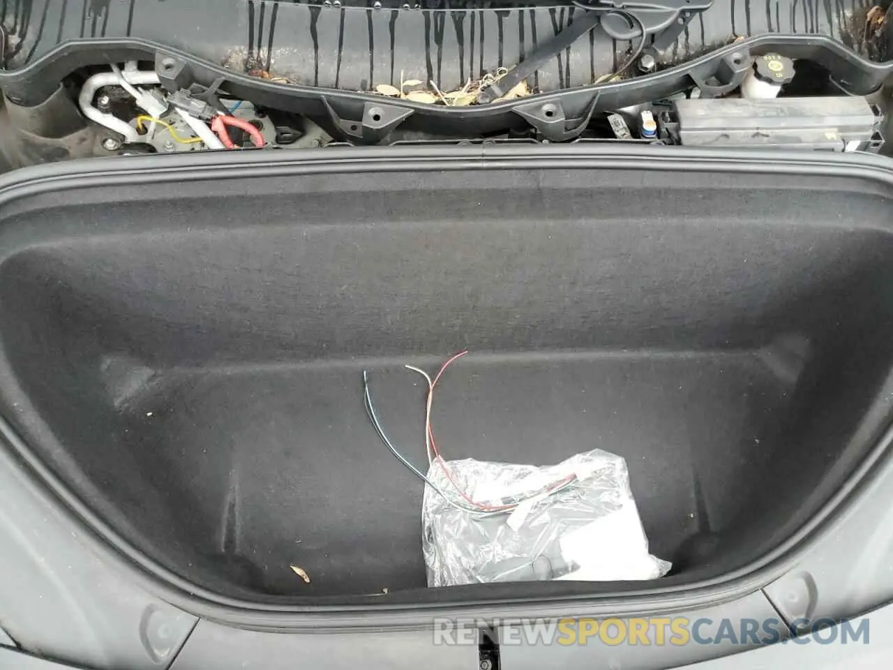 11 Photograph of a damaged car 5YJXCAE26KF140032 TESLA MODEL X 2019