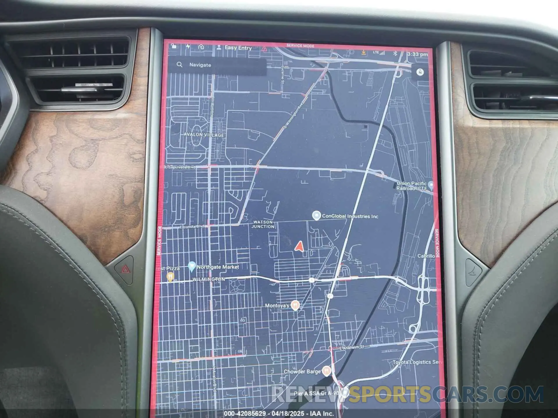 18 Photograph of a damaged car 5YJXCAE26KF211620 TESLA MODEL X 2019