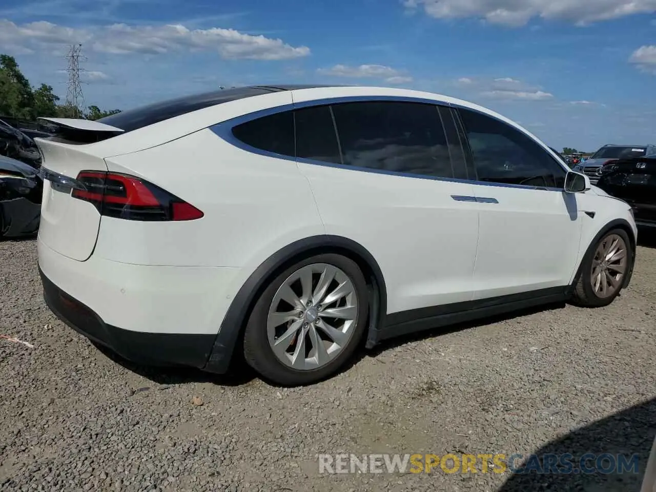 3 Photograph of a damaged car 5YJXCAE2XKF192909 TESLA MODEL X 2019