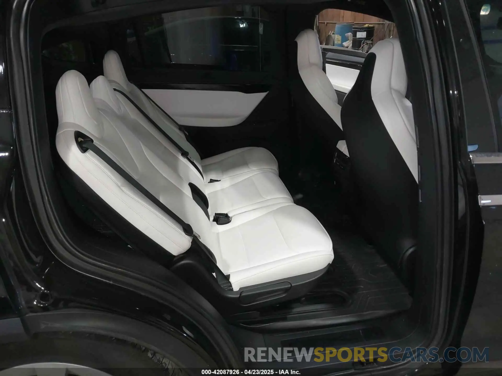 8 Photograph of a damaged car 5YJXCAE4XKF180356 TESLA MODEL X 2019