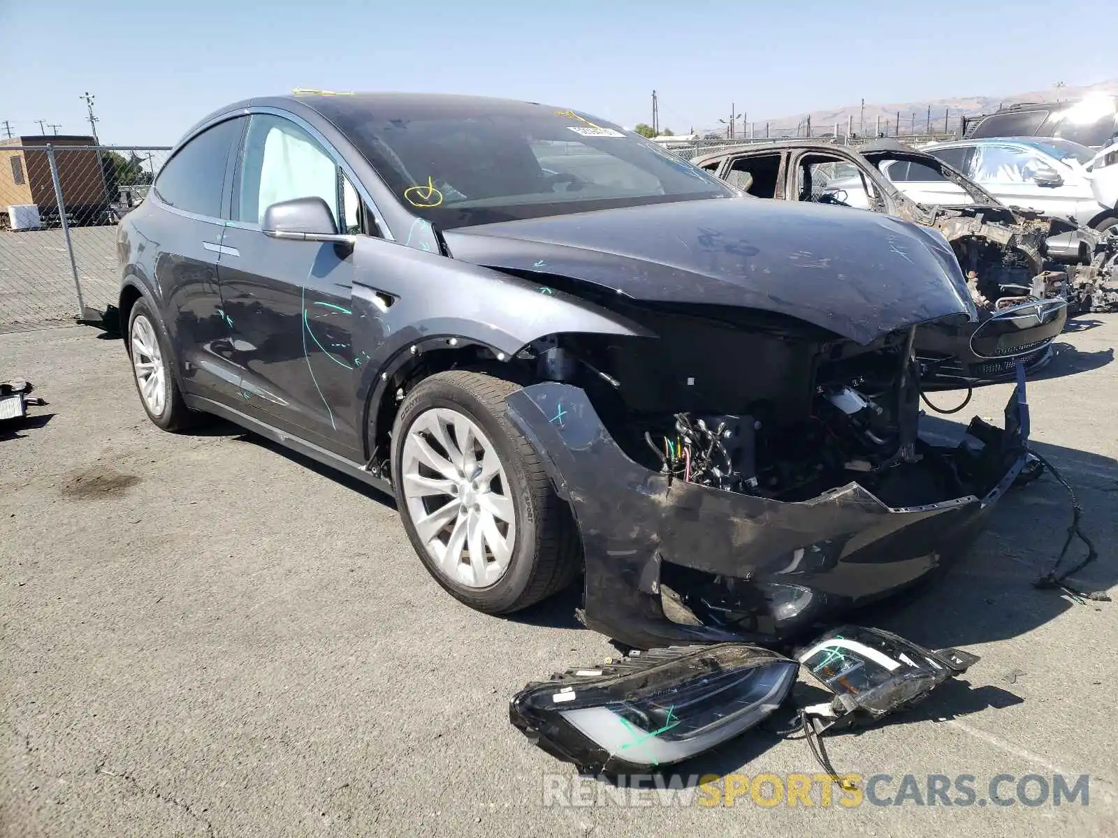 1 Photograph of a damaged car 5YJXCBE20KF184596 TESLA MODEL X 2019