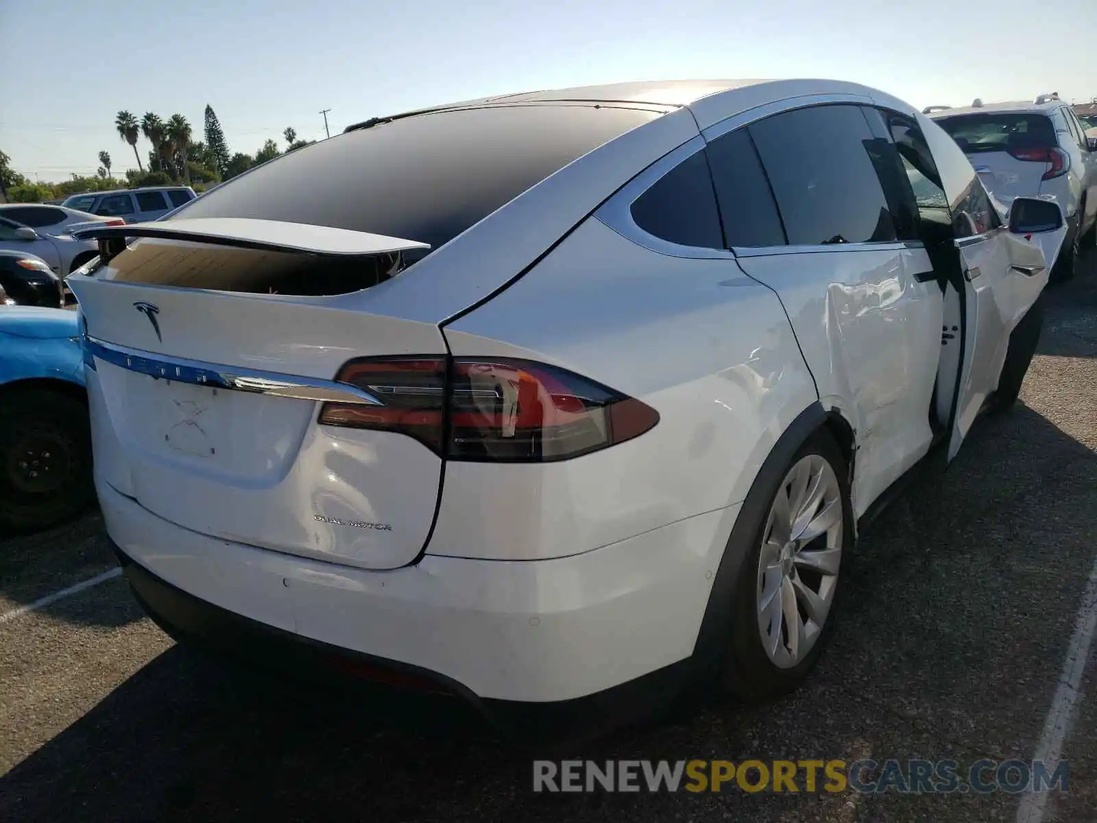 4 Photograph of a damaged car 5YJXCBE21KF205908 TESLA MODEL X 2019