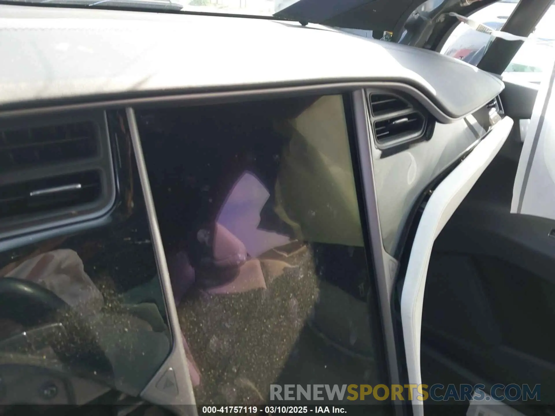 17 Photograph of a damaged car 5YJXCBE23KF183801 TESLA MODEL X 2019