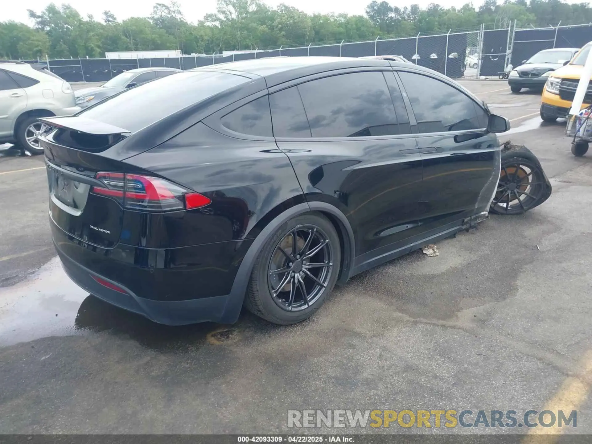 4 Photograph of a damaged car 5YJXCBE23KF183815 TESLA MODEL X 2019