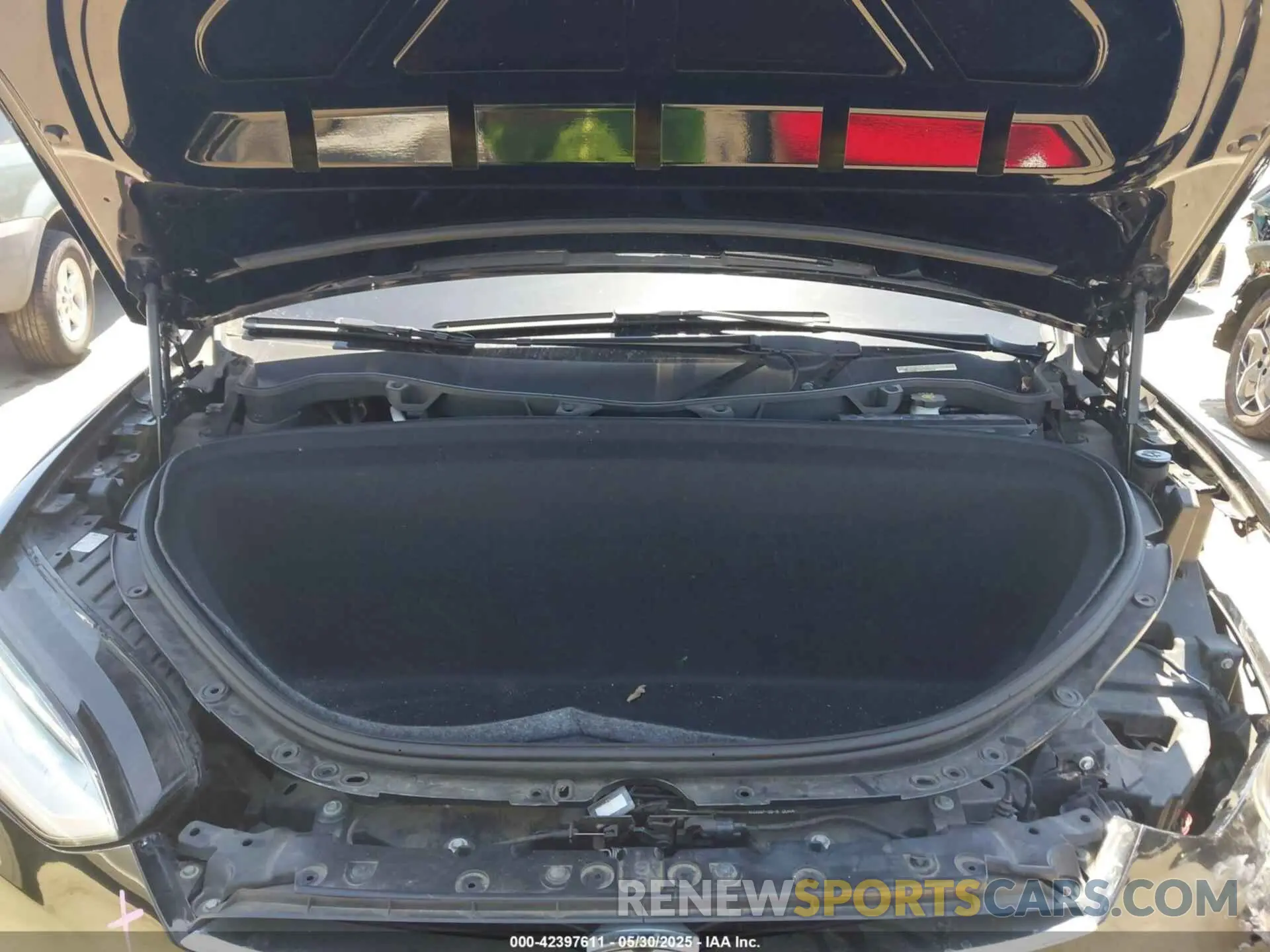 10 Photograph of a damaged car 5YJXCBE25KF151349 TESLA MODEL X 2019