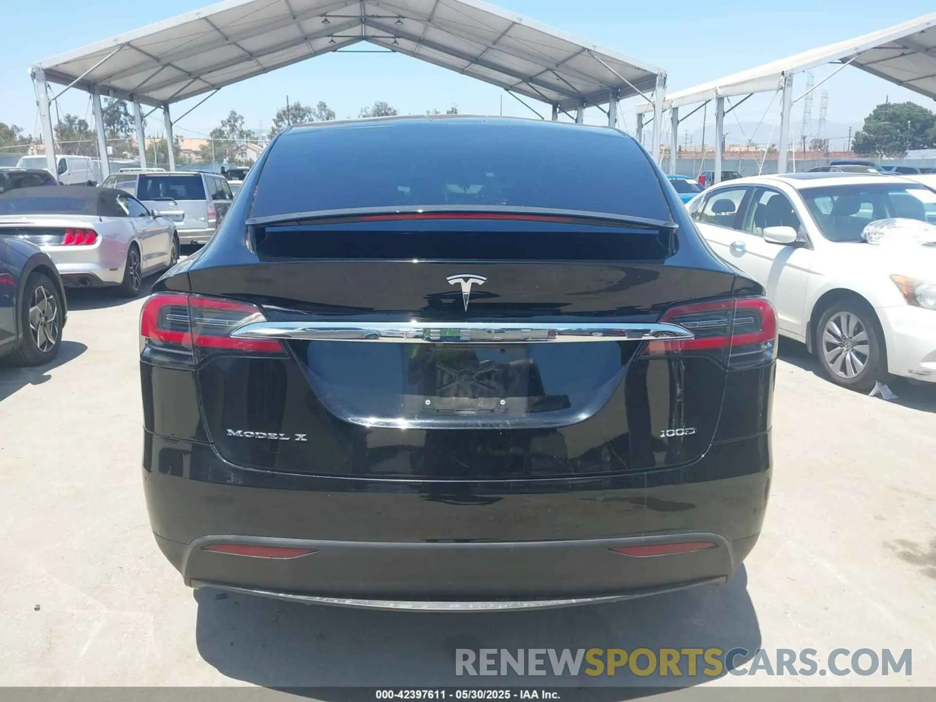16 Photograph of a damaged car 5YJXCBE25KF151349 TESLA MODEL X 2019
