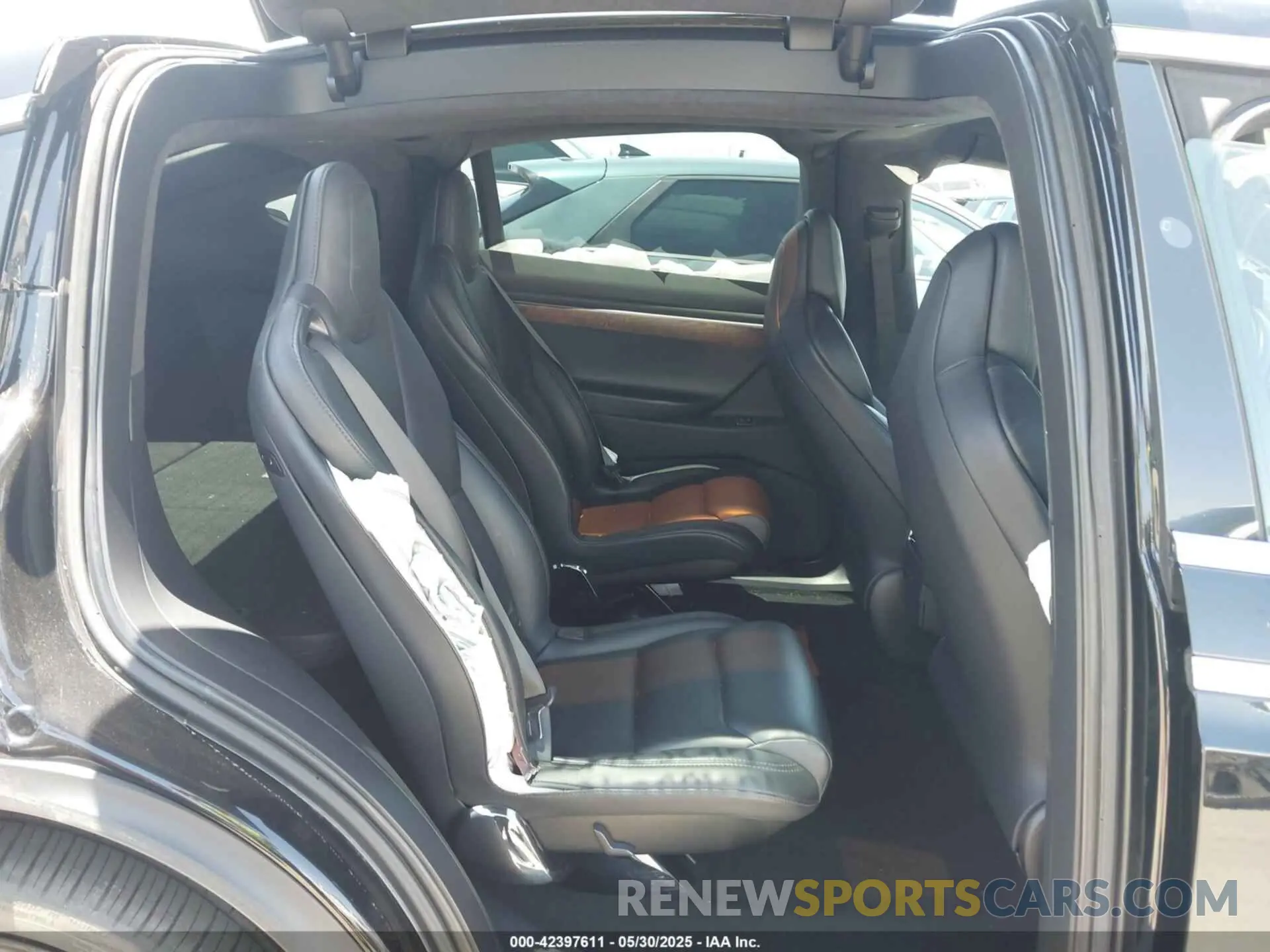 8 Photograph of a damaged car 5YJXCBE25KF151349 TESLA MODEL X 2019
