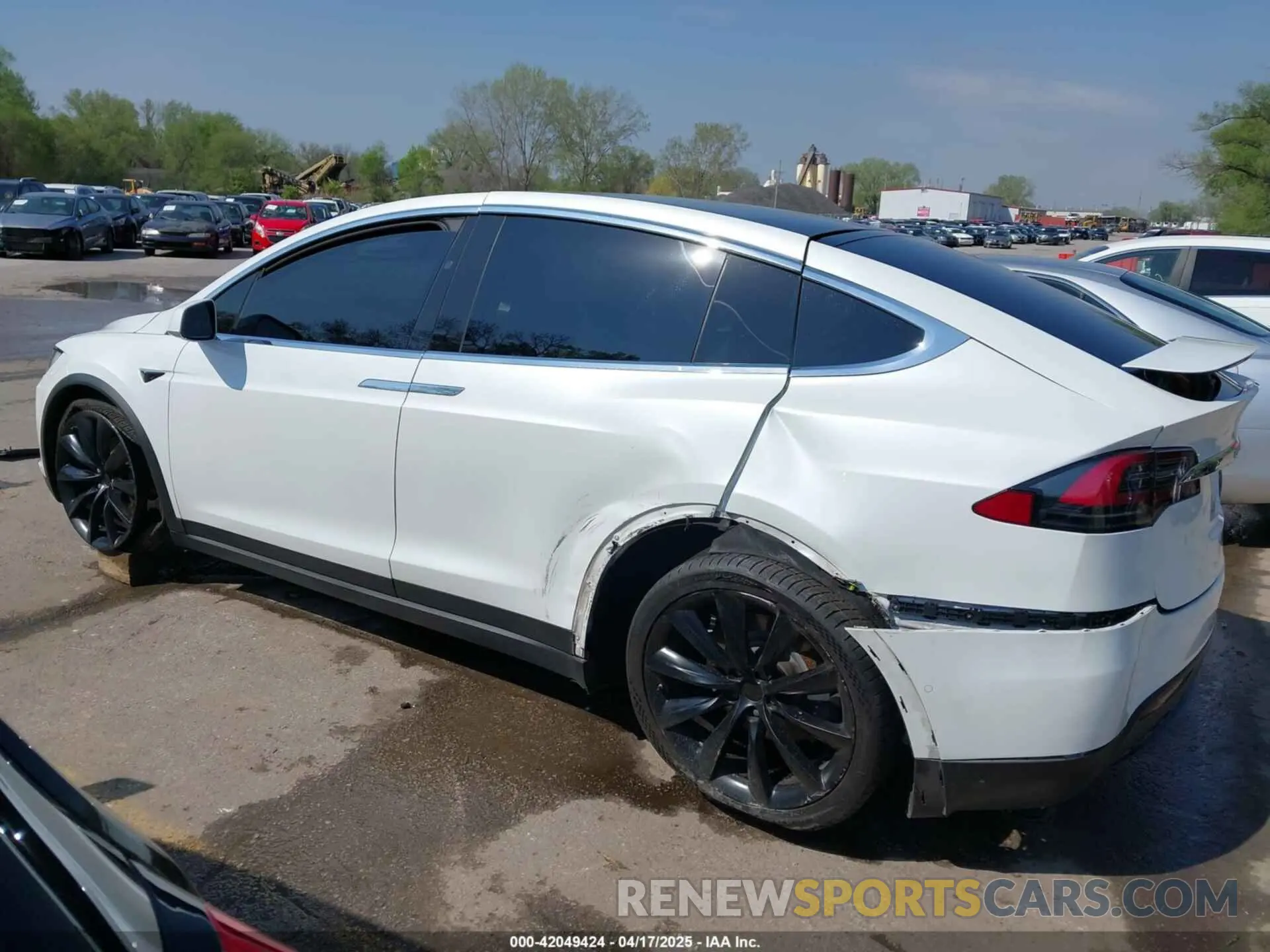14 Photograph of a damaged car 5YJXCBE27KF150381 TESLA MODEL X 2019
