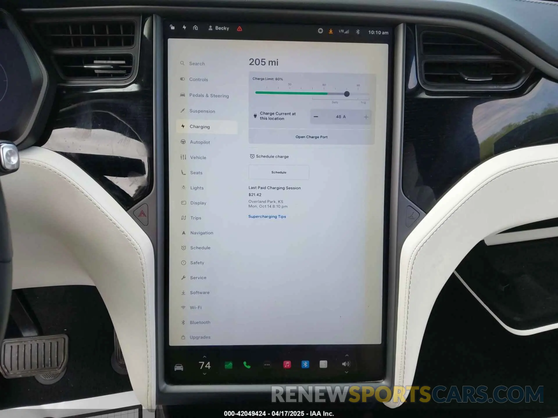 17 Photograph of a damaged car 5YJXCBE27KF150381 TESLA MODEL X 2019