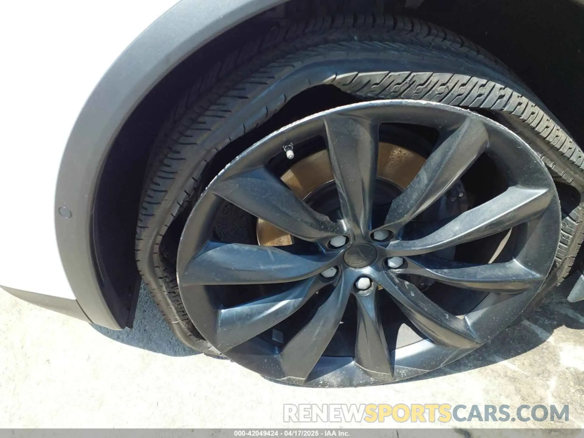 20 Photograph of a damaged car 5YJXCBE27KF150381 TESLA MODEL X 2019