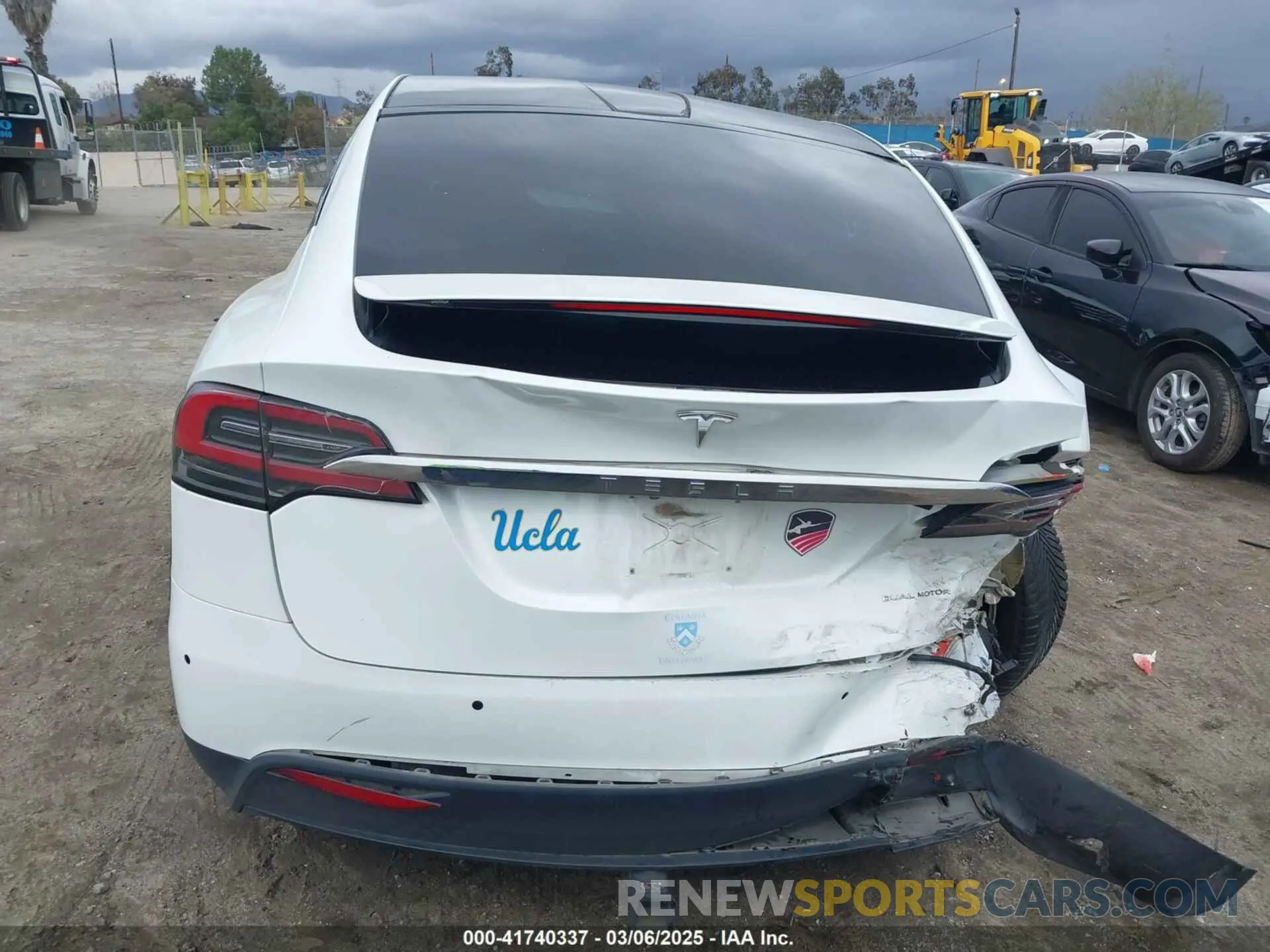 15 Photograph of a damaged car 5YJXCBE27KF198236 TESLA MODEL X 2019
