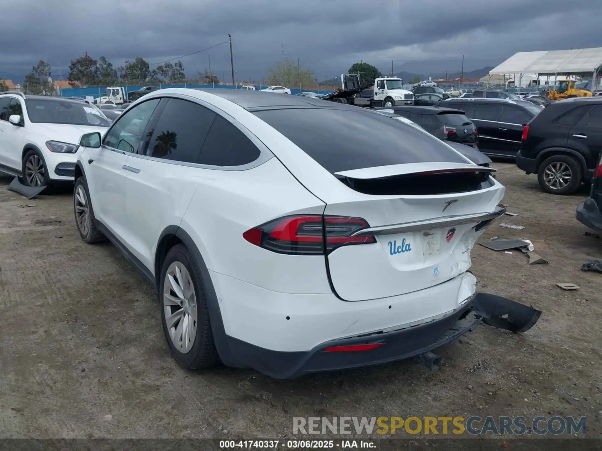 3 Photograph of a damaged car 5YJXCBE27KF198236 TESLA MODEL X 2019