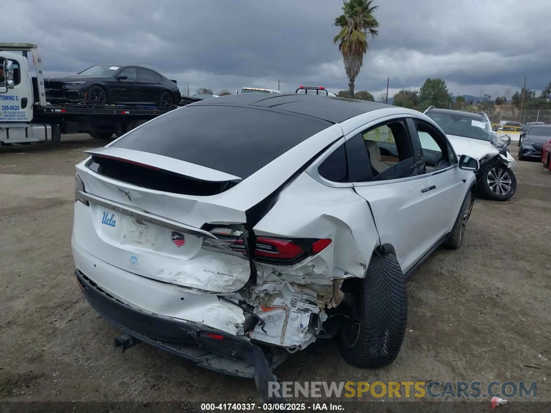 4 Photograph of a damaged car 5YJXCBE27KF198236 TESLA MODEL X 2019