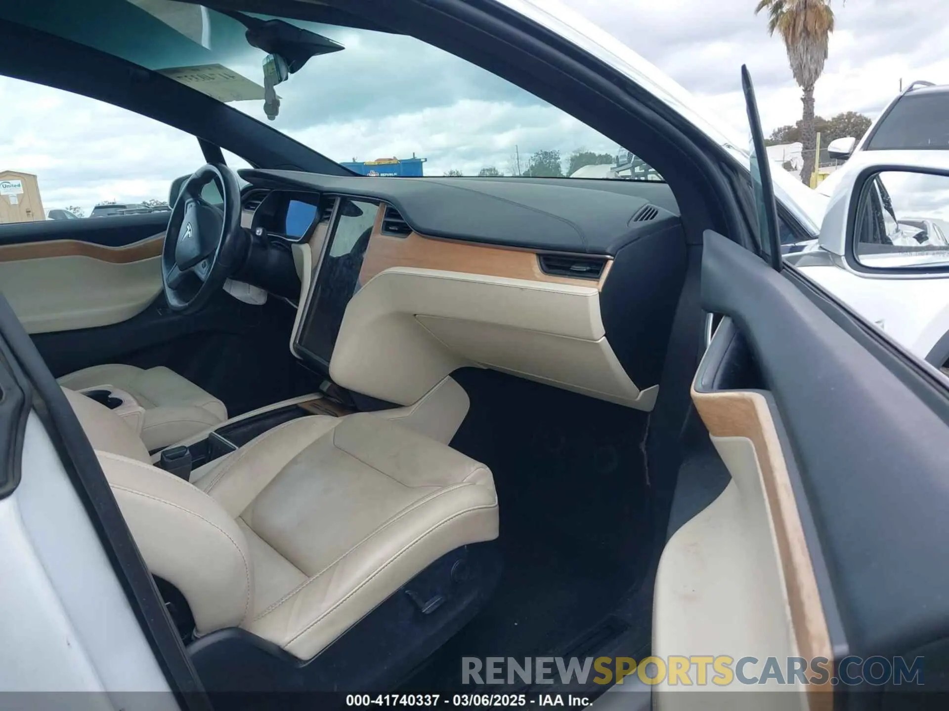 5 Photograph of a damaged car 5YJXCBE27KF198236 TESLA MODEL X 2019