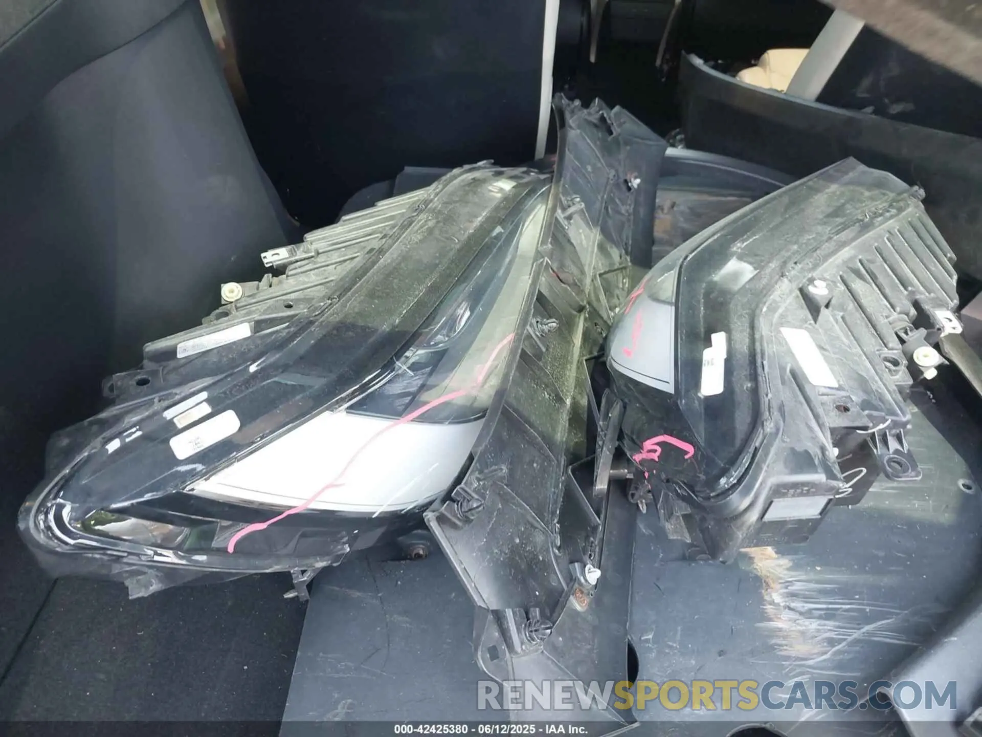 12 Photograph of a damaged car 5YJXCBE29KF207227 TESLA MODEL X 2019