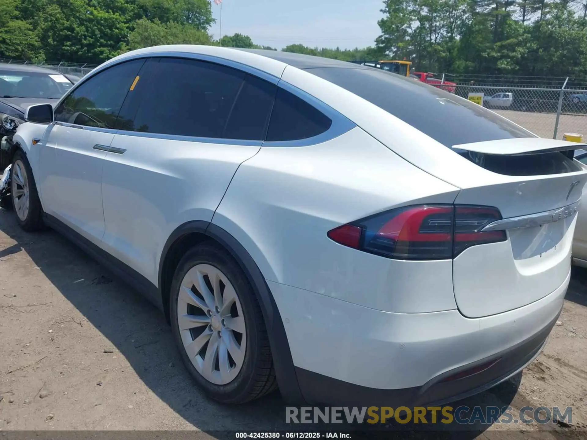 3 Photograph of a damaged car 5YJXCBE29KF207227 TESLA MODEL X 2019