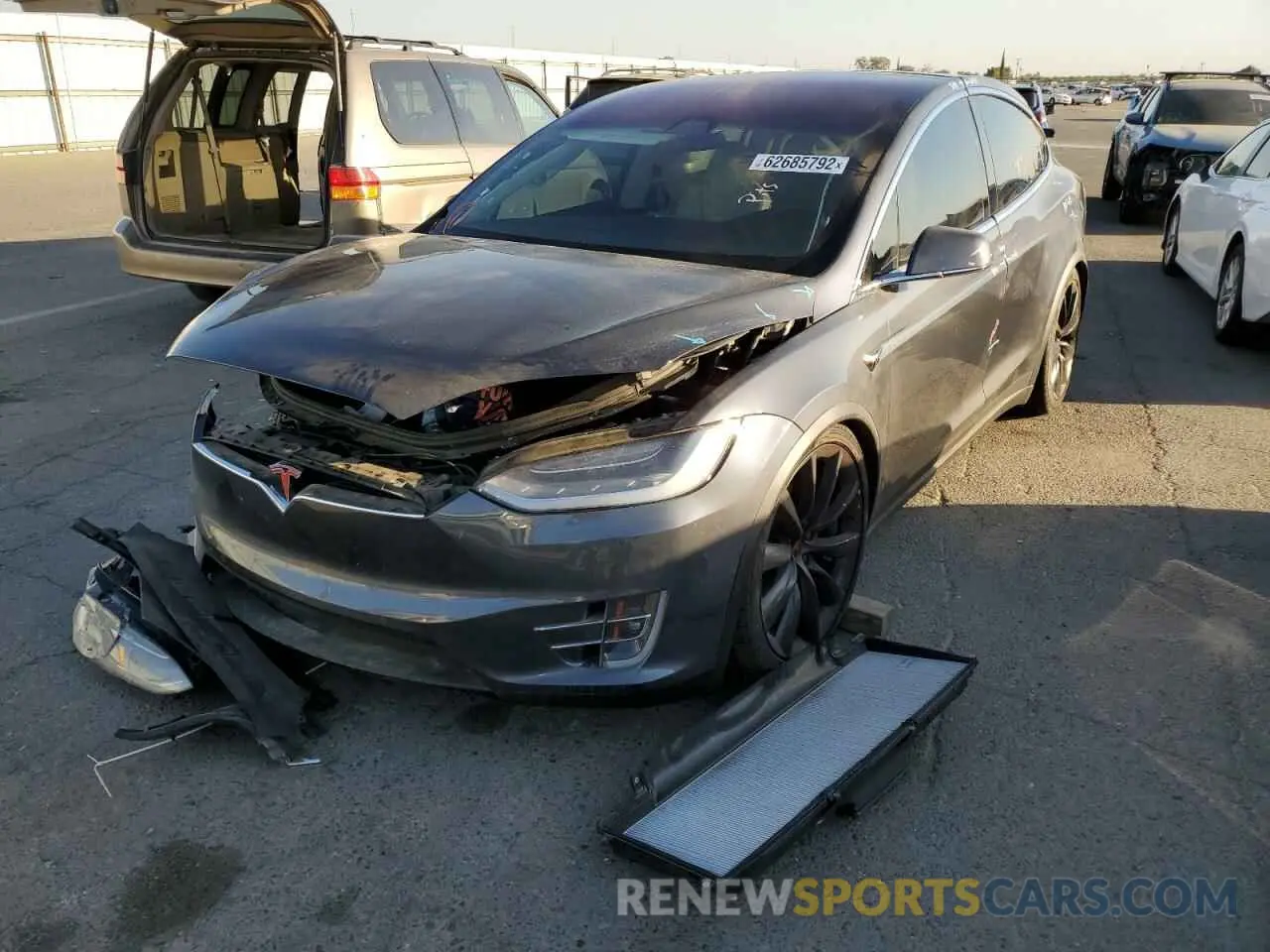 2 Photograph of a damaged car 5YJXCDE20KF184710 TESLA MODEL X 2019