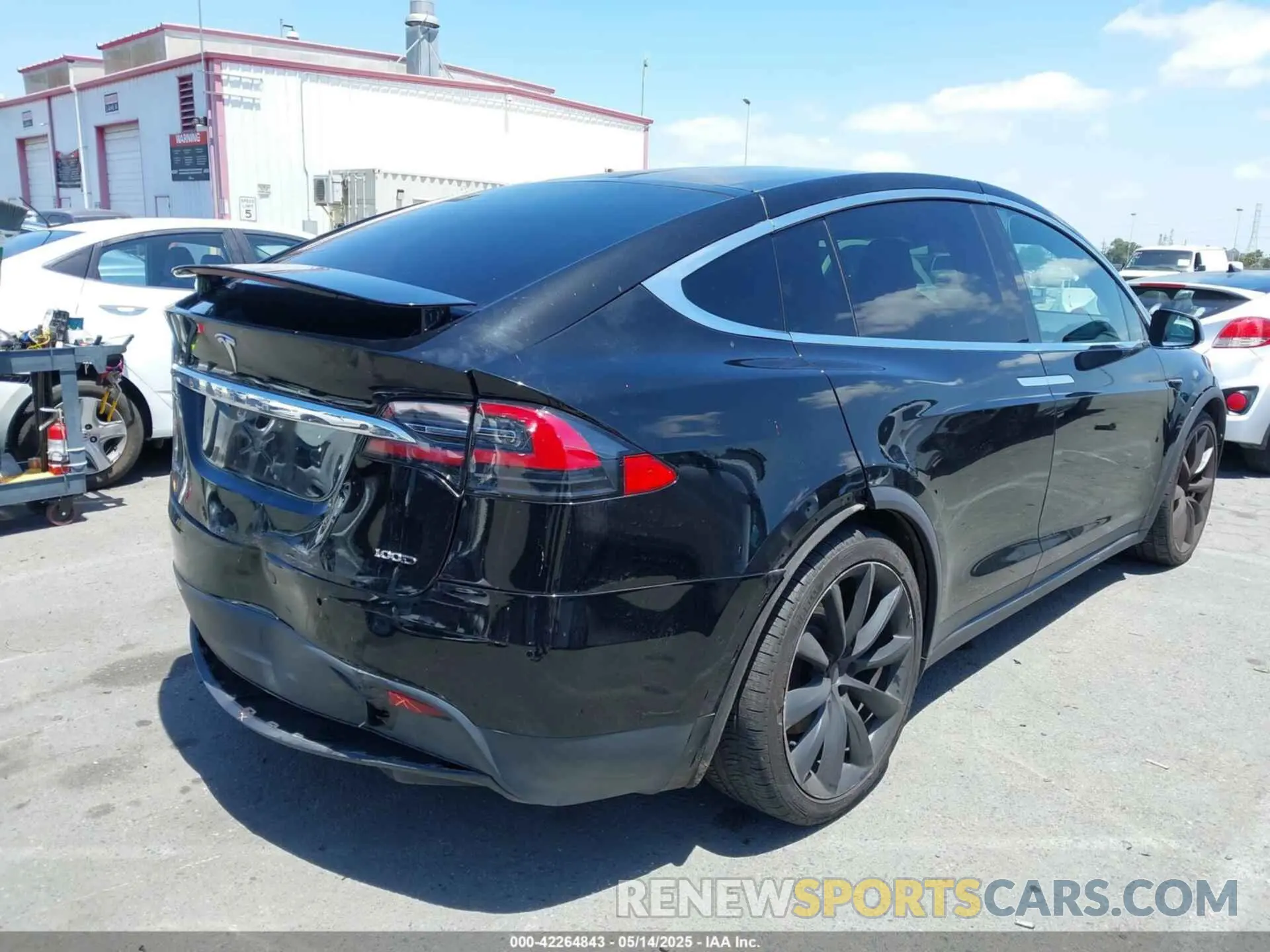 4 Photograph of a damaged car 5YJXCDE23KF141849 TESLA MODEL X 2019