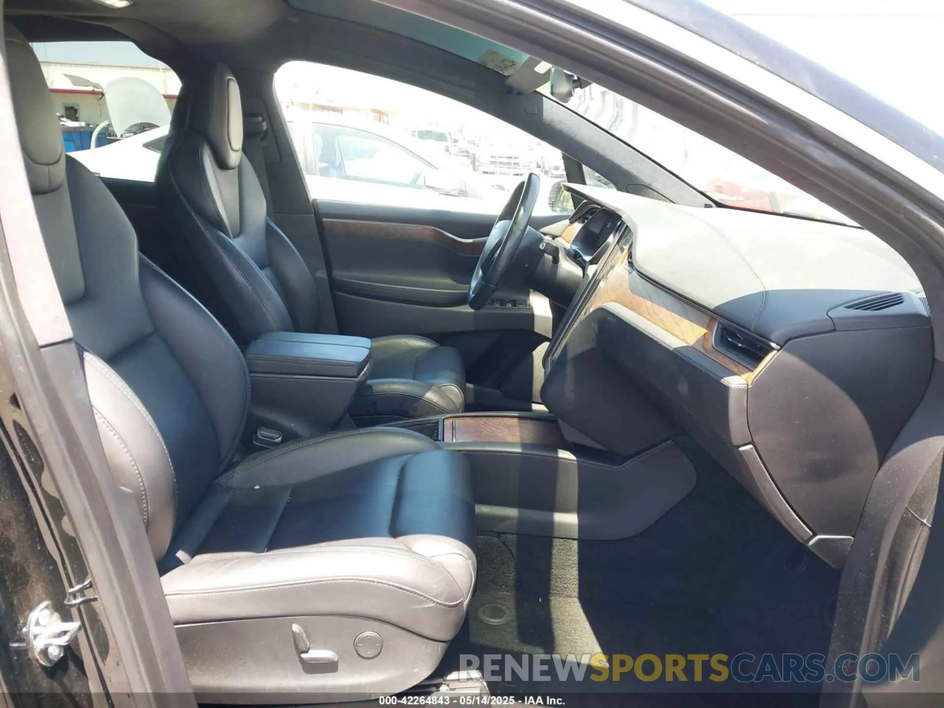 5 Photograph of a damaged car 5YJXCDE23KF141849 TESLA MODEL X 2019