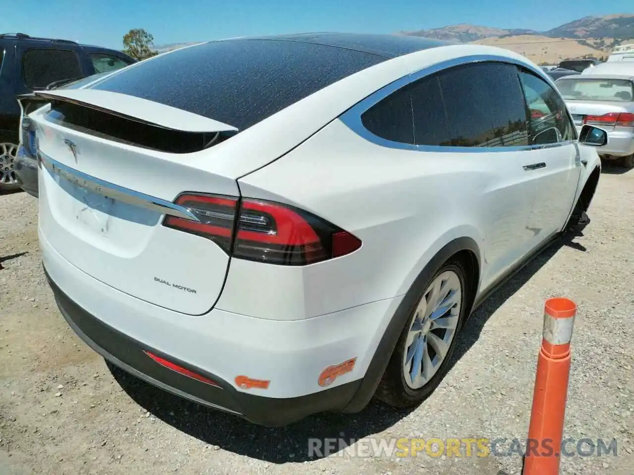 4 Photograph of a damaged car 5YJXCDE23KF206621 TESLA MODEL X 2019