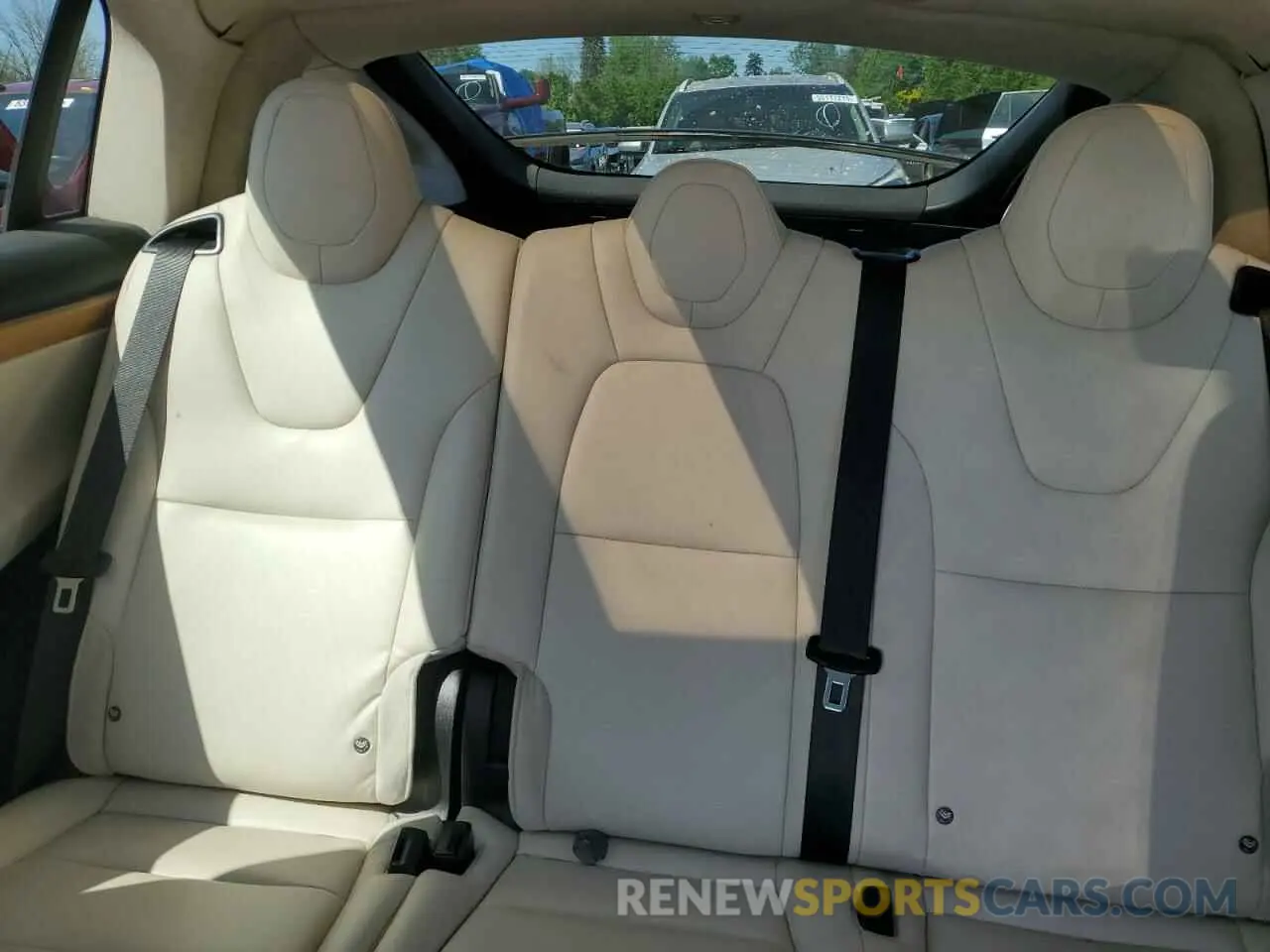 10 Photograph of a damaged car 5YJXCDE24KF184614 TESLA MODEL X 2019