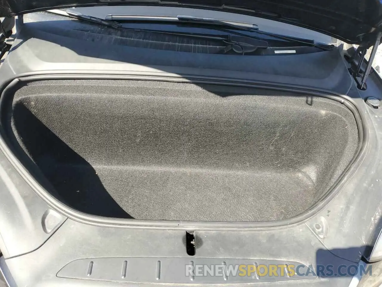 12 Photograph of a damaged car 5YJXCDE24KF184614 TESLA MODEL X 2019