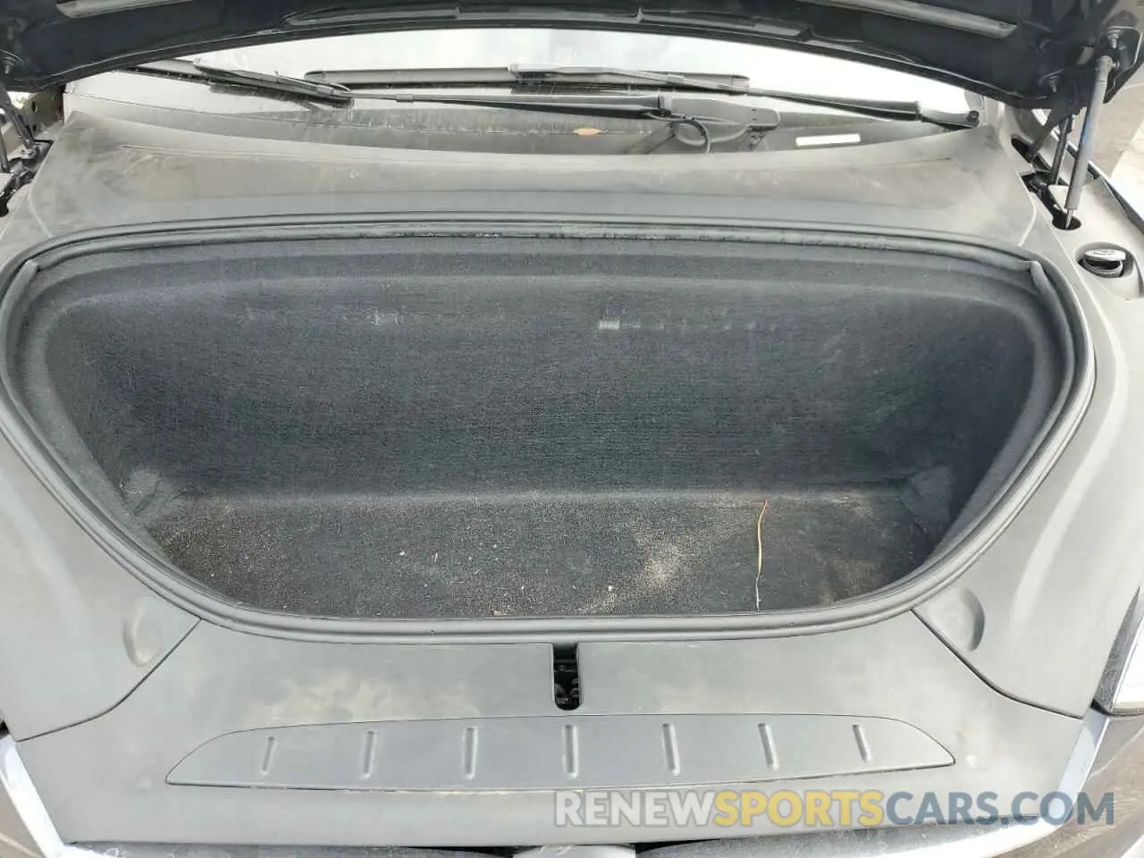 12 Photograph of a damaged car 5YJXCDE25KF158944 TESLA MODEL X 2019