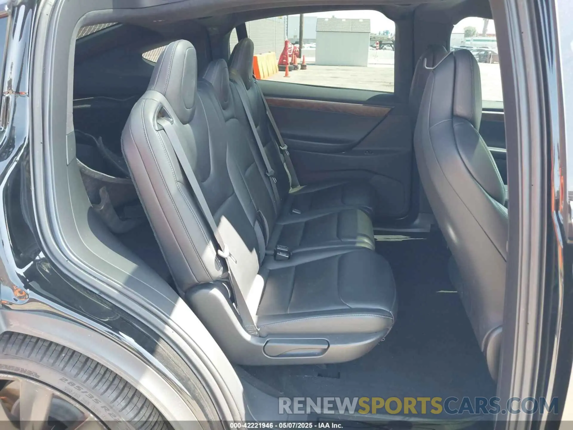 8 Photograph of a damaged car 5YJXCDE26KF154322 TESLA MODEL X 2019