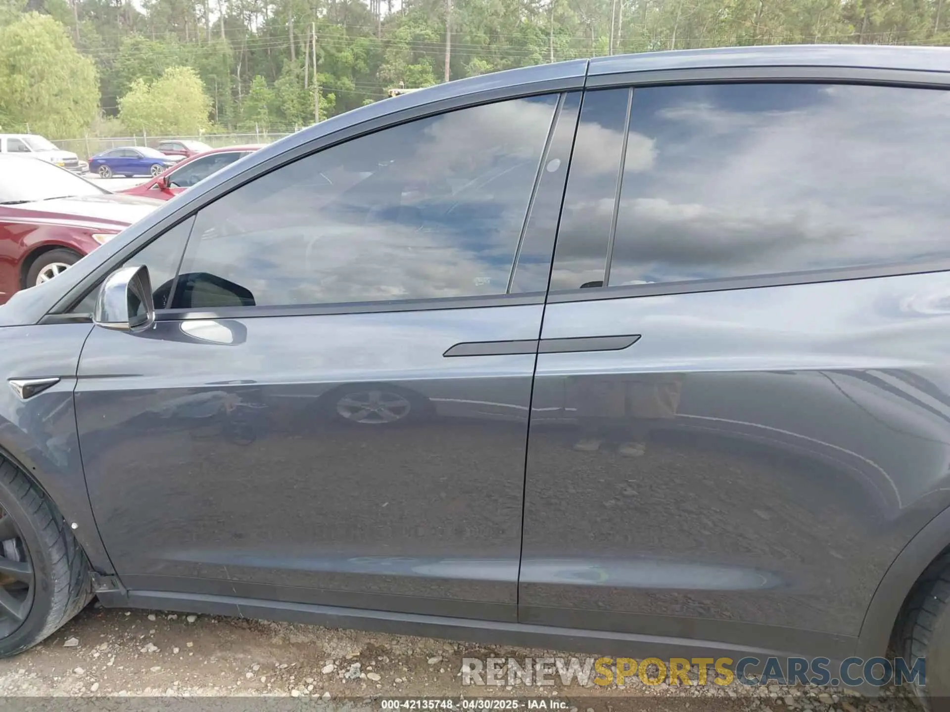 14 Photograph of a damaged car 5YJXCDE27KF204354 TESLA MODEL X 2019