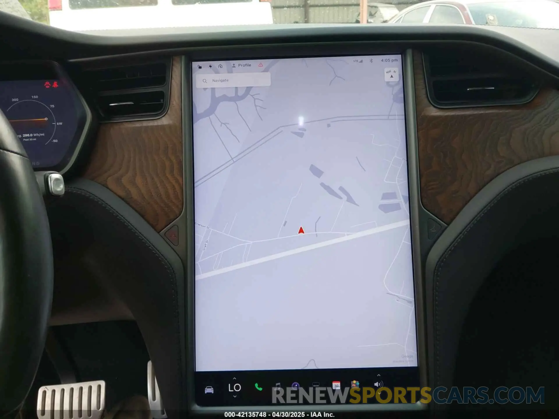 18 Photograph of a damaged car 5YJXCDE27KF204354 TESLA MODEL X 2019